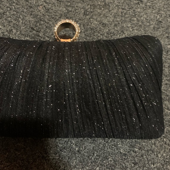 ⭐️Black & Gold Sparkly Clutch Purse - Picture 2 of 4